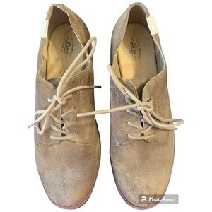 G.H BASS & Co. Bass Emmie II Women’s Dirty Buck Sz 9.5 Oxford Tan Suede Leather